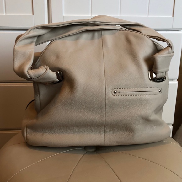 B. Makowsky Handbag - Picture 2 of 4